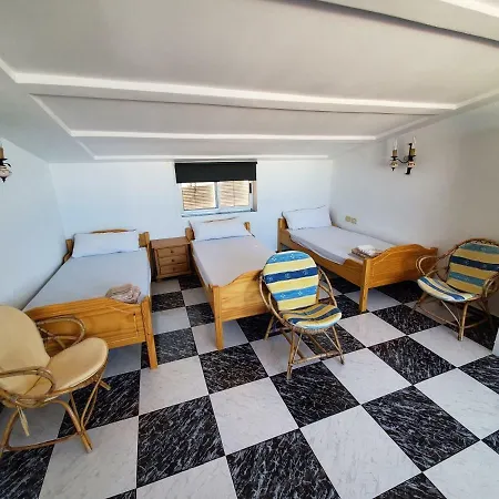 House Mare Nostrum *